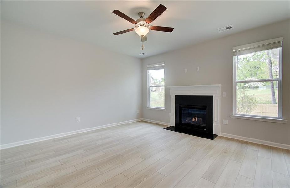 Spacious, unfurnished interior of a new home in Burchwood, Stockbridge (Image 14).
