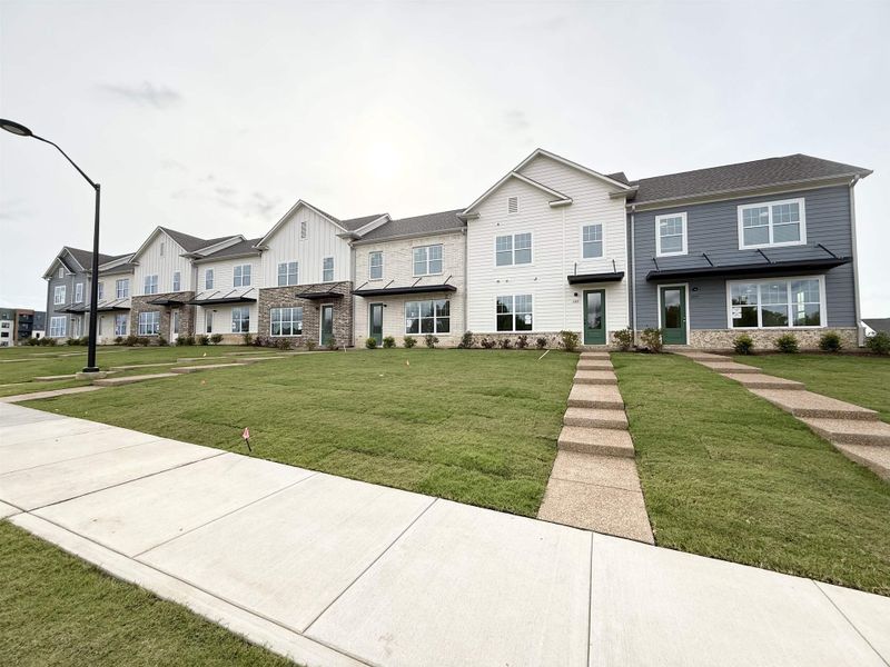 4.99% Interest Rate with up to 3% toward's buyer's closing costs. 4.99% Interest Rate with up to 3% toward's buyer's closing costs.