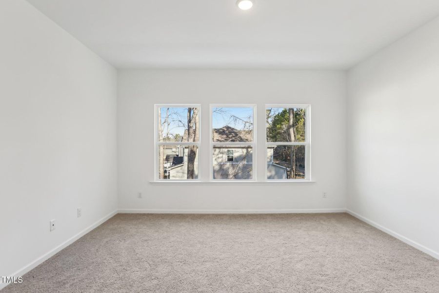 34-web-or-mls-Oakfields 1-034