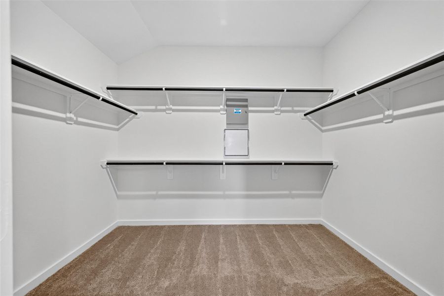 Spacious, unfurnished interior of a new home in Foxtail Palms, Manvel (Image 42).