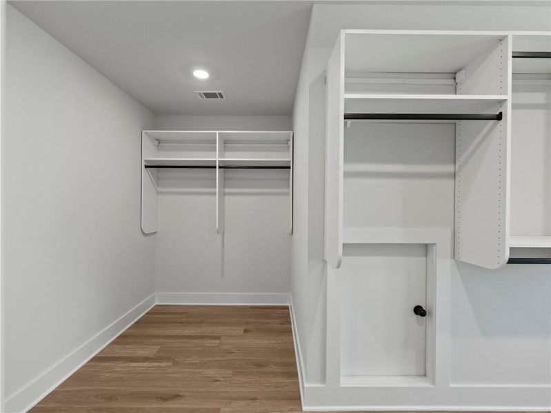 Spacious, unfurnished interior of a new home in , Buford (Image 43). Spacious, unfurnished interior of a new home in , Buford (Image 43).