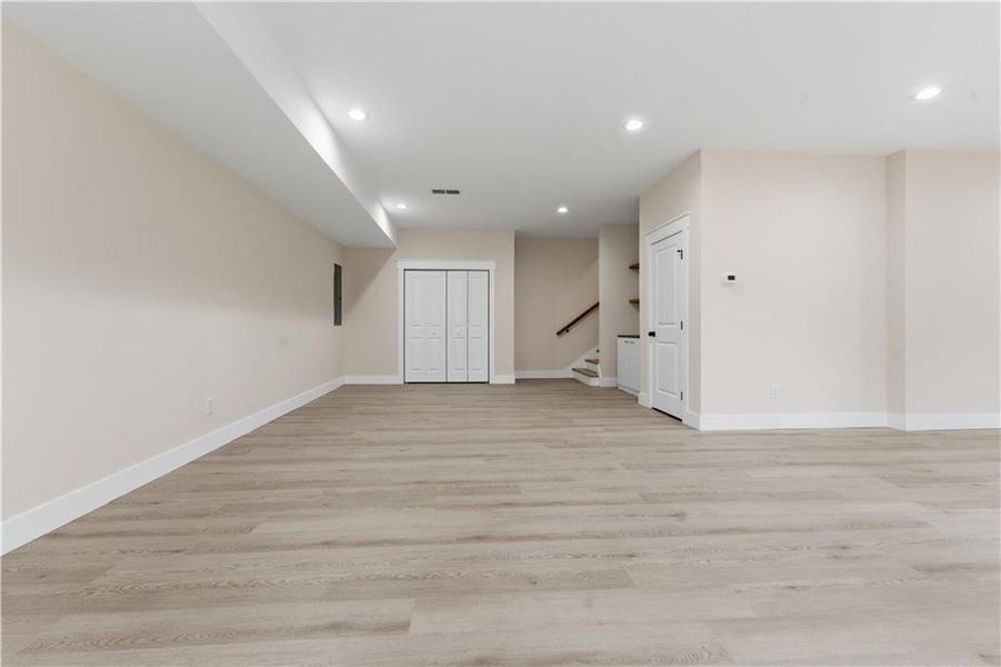 Spacious, unfurnished interior of a new home in , Mableton (Image 43).