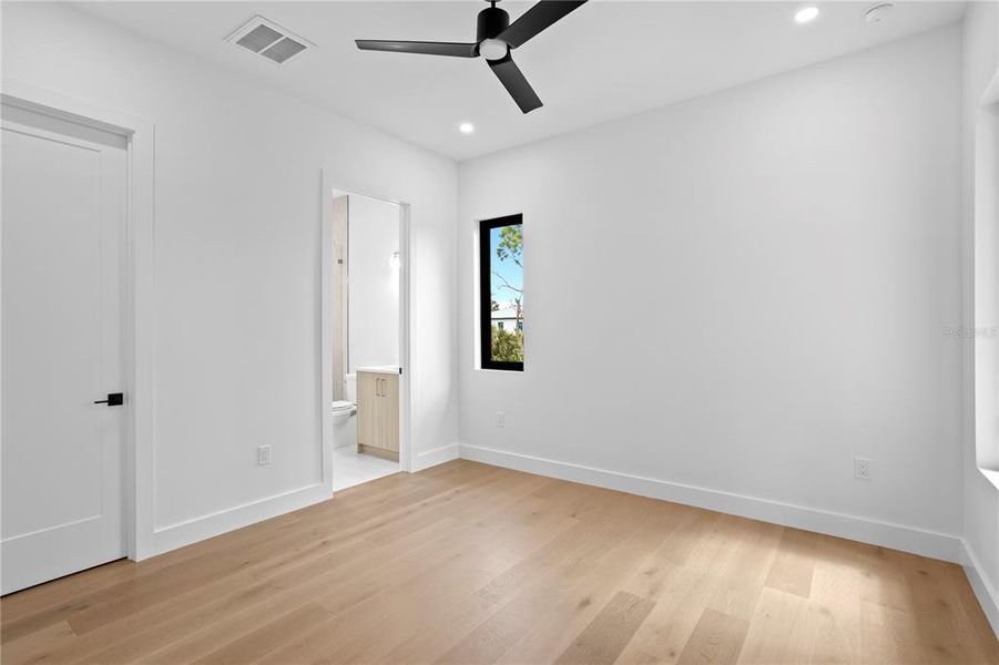 Spacious, unfurnished interior of a new home in , Tampa (Image 28). Spacious, unfurnished interior of a new home in , Tampa (Image 28).