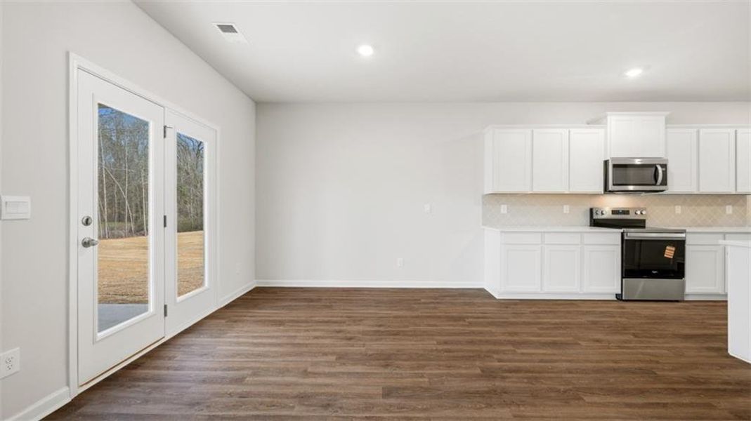 Spacious, unfurnished interior of a new home in Jackson Landing, Jefferson (Image 39). Spacious, unfurnished interior of a new home in Jackson Landing, Jefferson (Image 39).