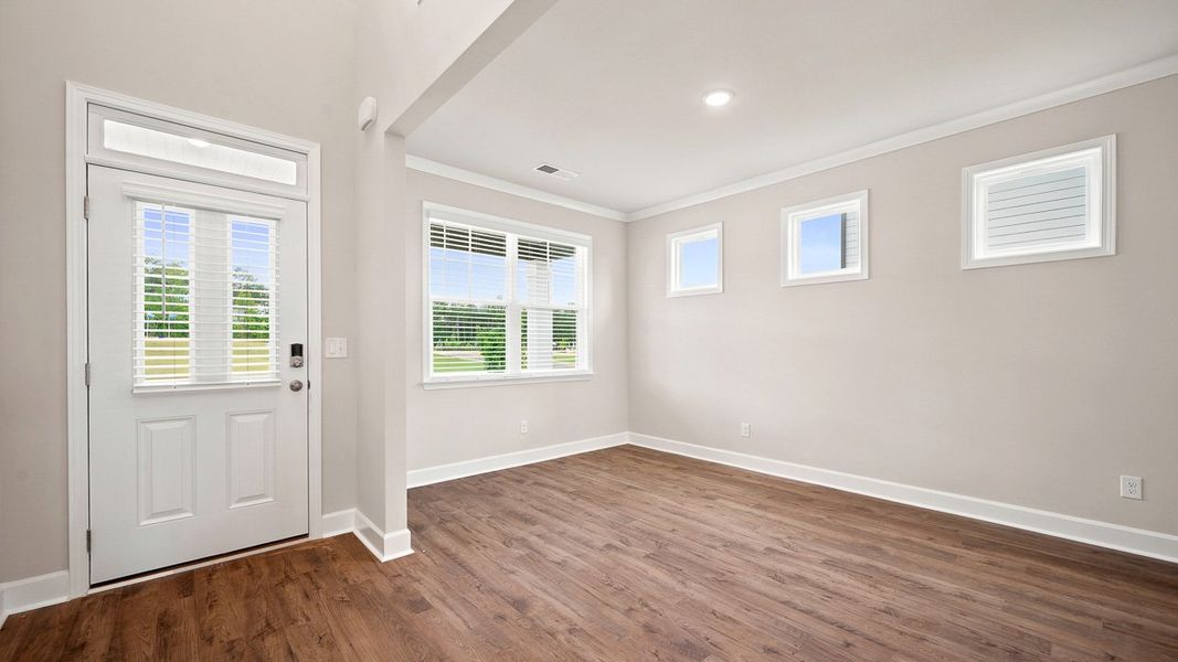 Representative unfurnished interior of a home built from the Emerson by D.R. Horton in Evergreen Crossing, Locust Grove (Image 19).