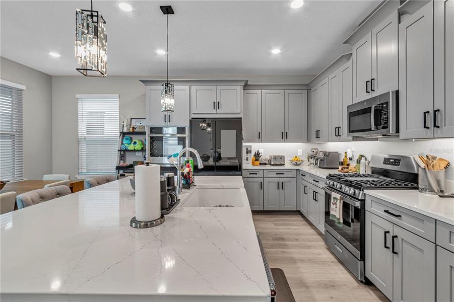 Furnished interior view inside a new home in , Winter Garden (Image 8).
