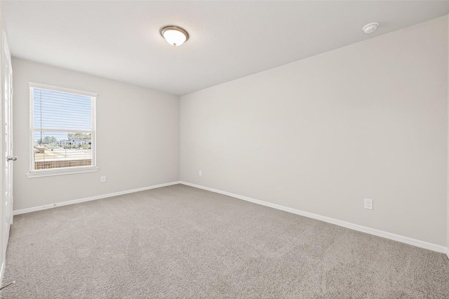 Spacious, unfurnished interior of a new home in Woodland Lakes, Houston (Image 38).