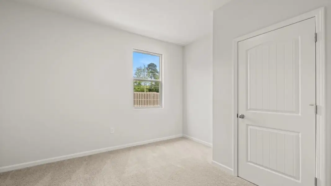 Spacious, unfurnished interior of a new home in Northberry, Rome (Image 18).