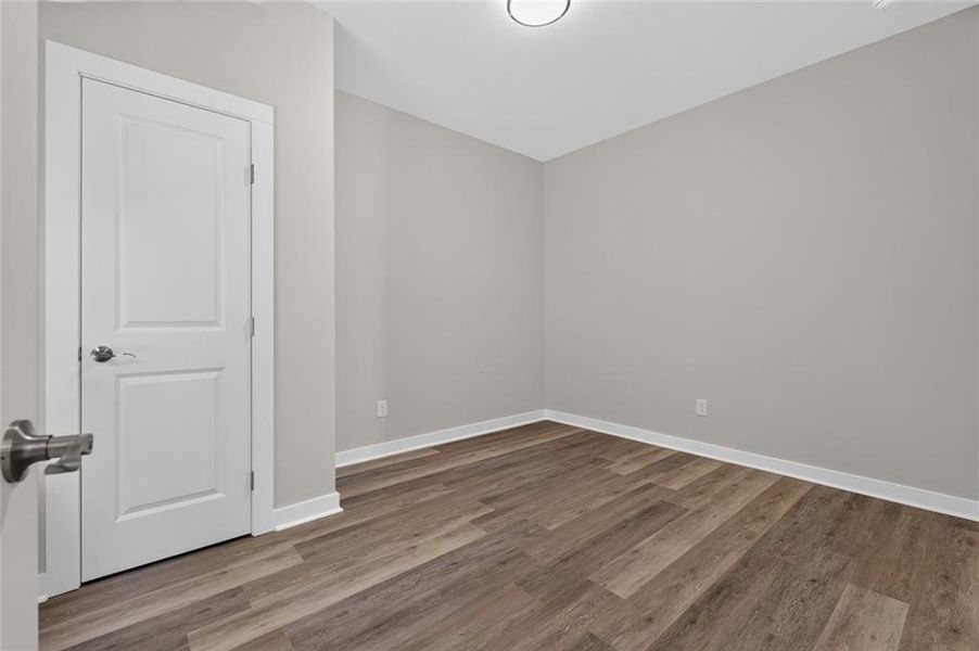 Spacious, unfurnished interior of a new home in , Gainesville (Image 15).