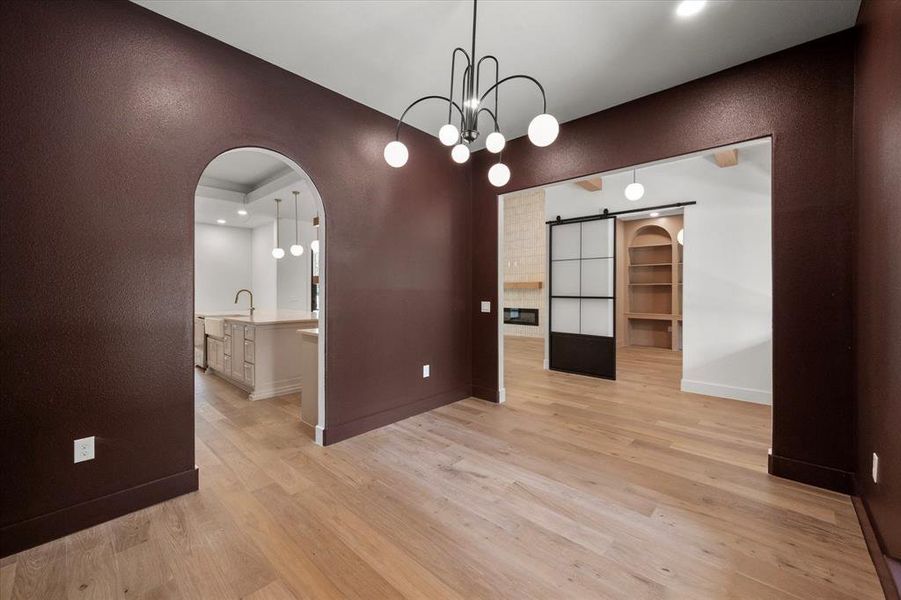 Spacious, unfurnished interior of a new home in , Corsicana (Image 30).