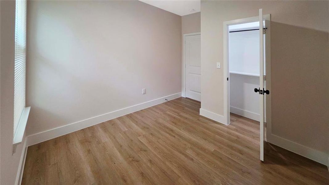 Spacious, unfurnished interior of a new home in , Mabank (Image 19).