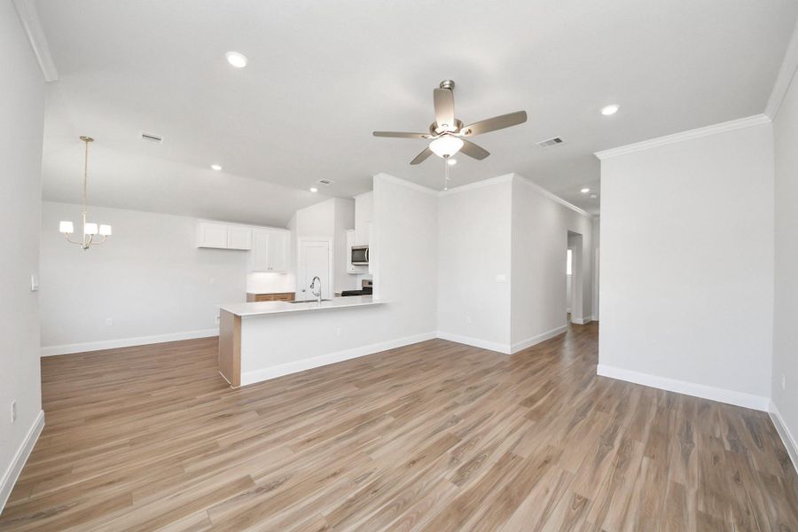 Spacious, unfurnished interior of a new home in Grand Oaks Reserve, Cleveland (Image 29). Spacious, unfurnished interior of a new home in Grand Oaks Reserve, Cleveland (Image 29).
