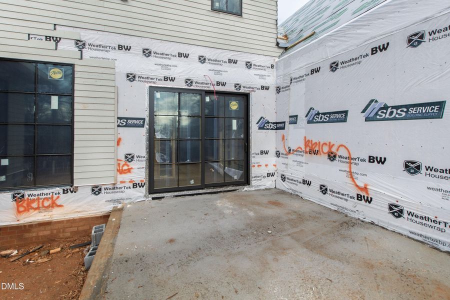 1500 Scales St Dining & Grilling