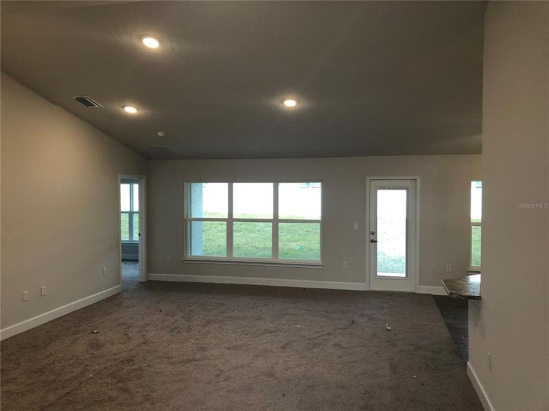 Spacious, unfurnished interior of a new home in Orange Blossom Hills, Summerfield (Image 18).