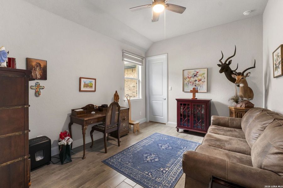 Furnished interior view inside a new home in Elkhorn Ridge, Boerne (Image 11).