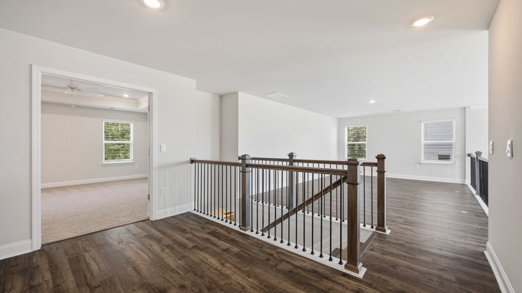 Spacious, unfurnished interior of a new home in Heritage Pointe, Senoia (Image 25).