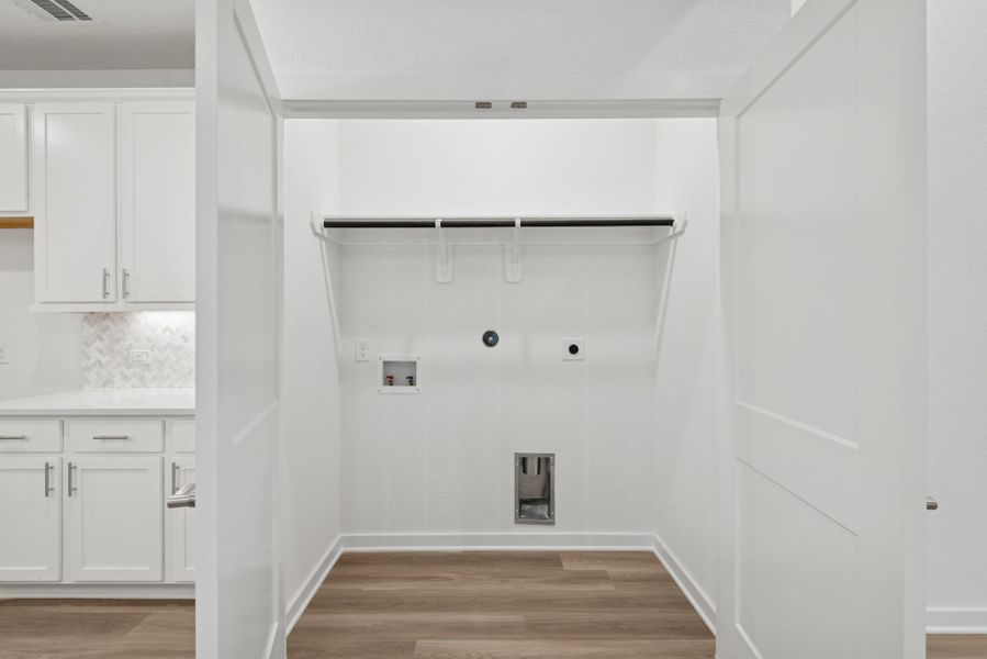Spacious, unfurnished interior of a new home in Miller's Pond, Rosenberg (Image 36). Spacious, unfurnished interior of a new home in Miller's Pond, Rosenberg (Image 36).