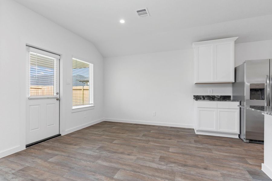 Spacious, unfurnished interior of a new home in Blue Heron Estates, Beasley (Image 28).