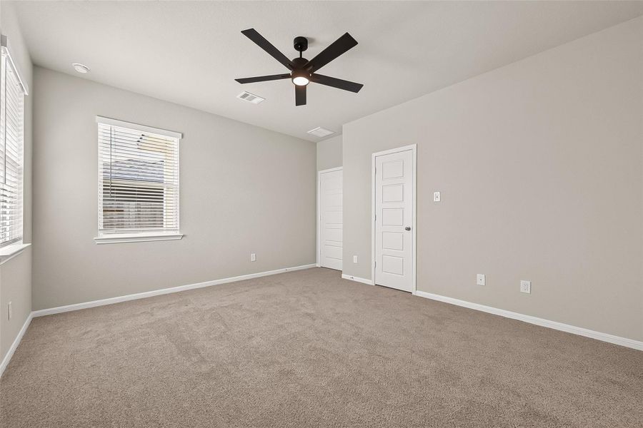 Spacious, unfurnished interior of a new home in La Segarra, Brookshire (Image 35). Spacious, unfurnished interior of a new home in La Segarra, Brookshire (Image 35).