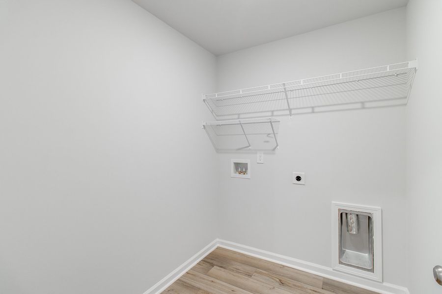 Spacious, unfurnished interior of a new home in Winston Point, Gilbert (Image 24). Spacious, unfurnished interior of a new home in Winston Point, Gilbert (Image 24).