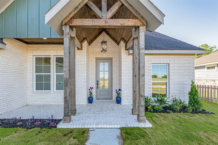 Exterior details and patio area of a home in , Wills Point (Image 3).
