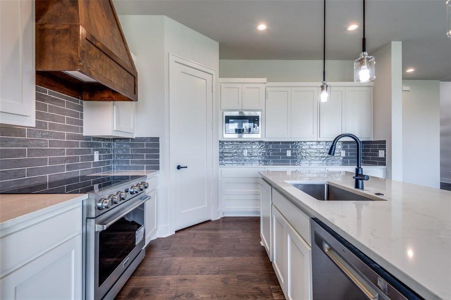 Furnished interior view inside a new home in , Nevada (Image 6).