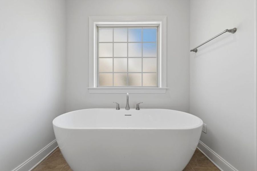 Representative interior finishes for a home built from the Cosmopolitan by Keystone Homes NC in Weybridge, Burlington (Image 23). Representative interior finishes for a home built from the Cosmopolitan by Keystone Homes NC in Weybridge, Burlington (Image 23).