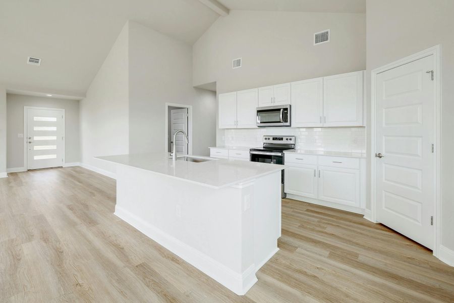 Image 20 of a home in Lago Vista.