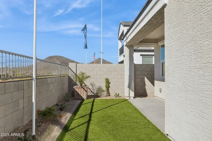 Mirage - Backyard - Model