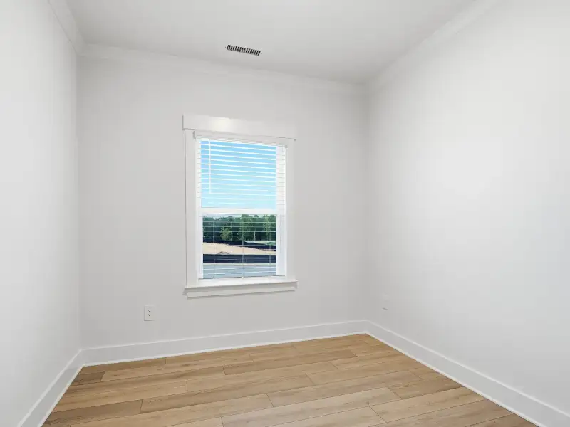 Spacious, unfurnished interior of a new home in Watkins Glen, Raleigh (Image 13).