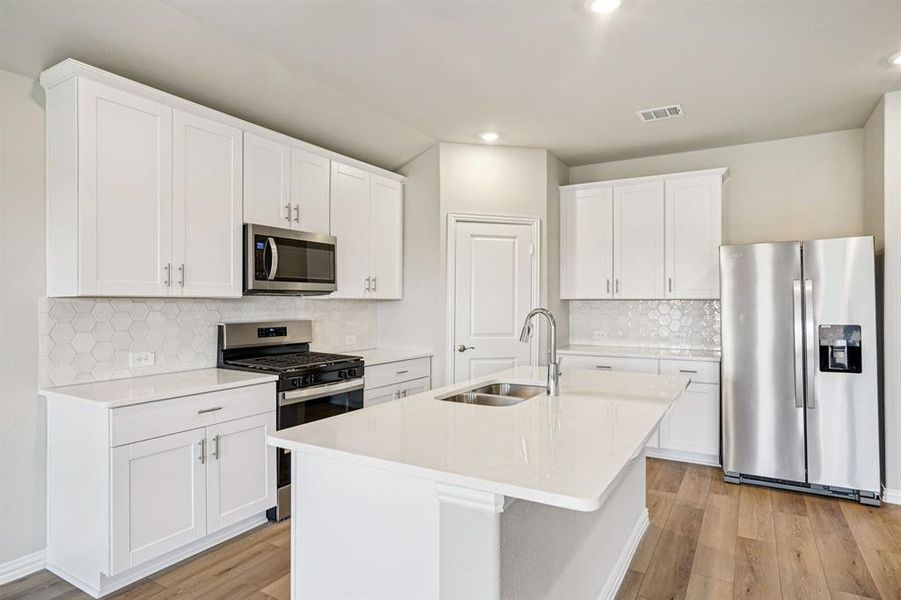 Photo is not of the actual home, but is an inspirational photo of builder’s model home and may depict options, furnishings, and/or decorator features that are not included. Photo is not of the actual home, but is an inspirational photo of builder’s model home and may depict options, furnishings, and/or decorator features that are not included.