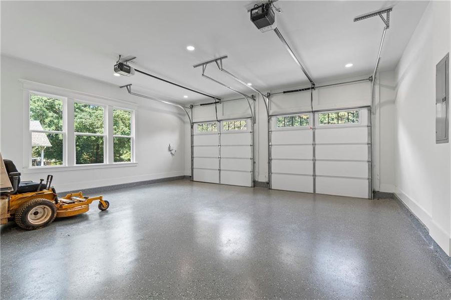 Spacious, unfurnished interior of a new home in , Lilburn (Image 75).