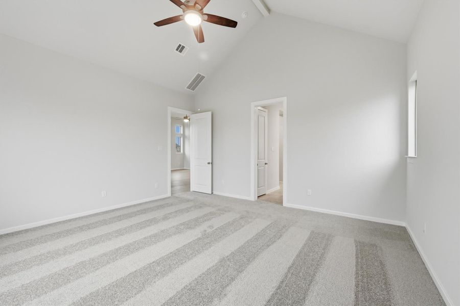 Spacious, unfurnished interior of a new home in Canterra Creek  60', Iowa Colony (Image 33).