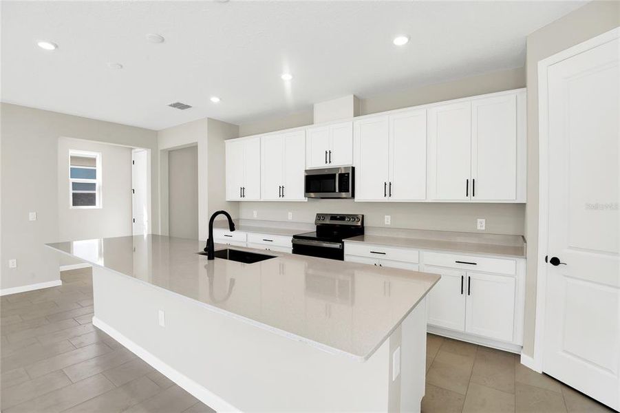 Furnished interior view inside a new home in Seasons at Magnolia Pointe, Umatilla (Image 7). Furnished interior view inside a new home in Seasons at Magnolia Pointe, Umatilla (Image 7).