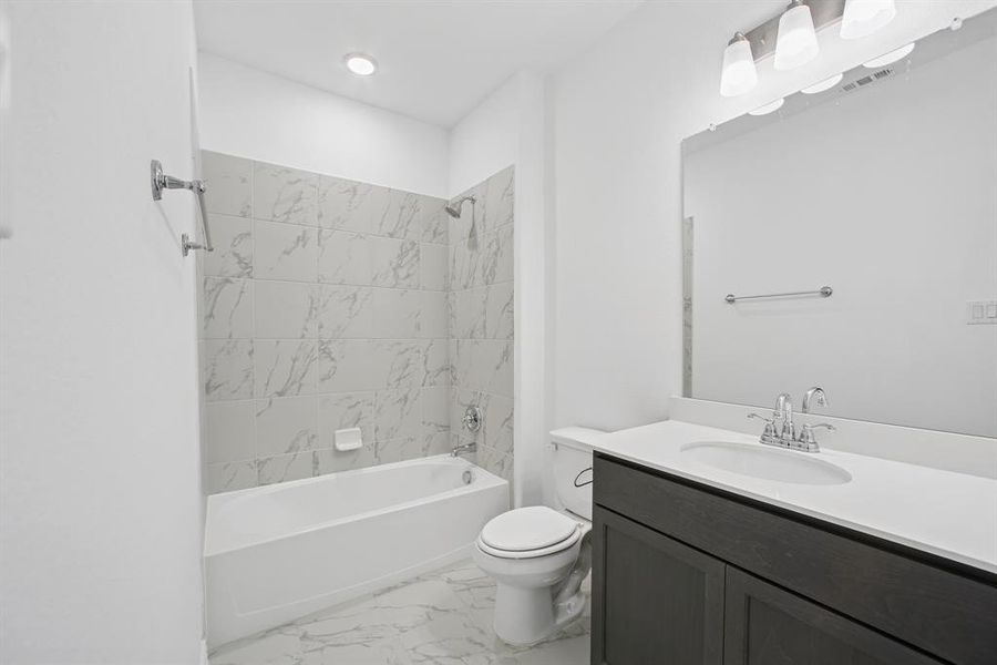 Furnished interior view inside a new home in Tarrytown, Crowley (Image 8).