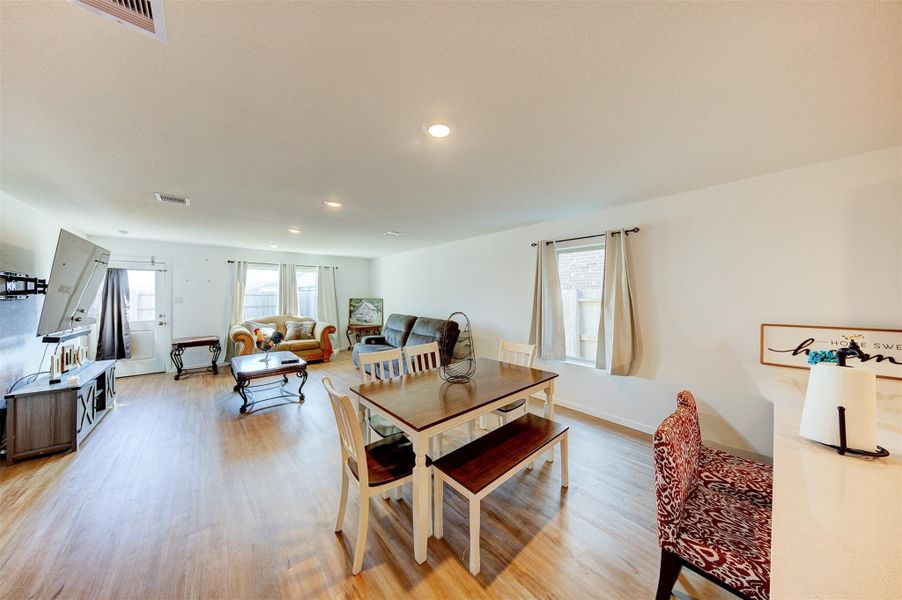 Plenty of room for a dining table