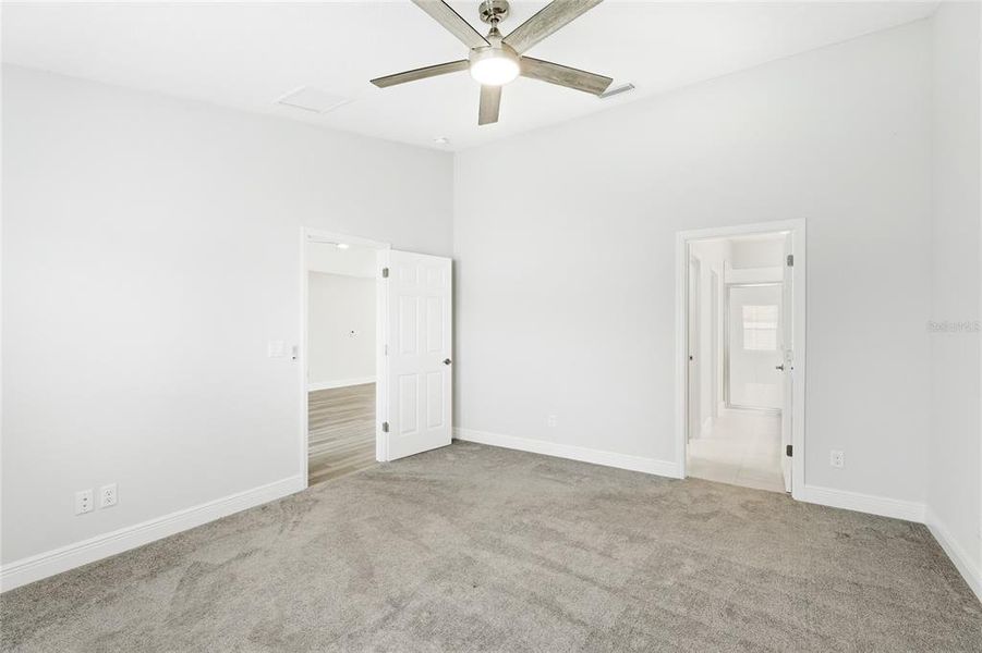 Spacious, unfurnished interior of a new home in Crosswind Point, Parrish (Image 33).