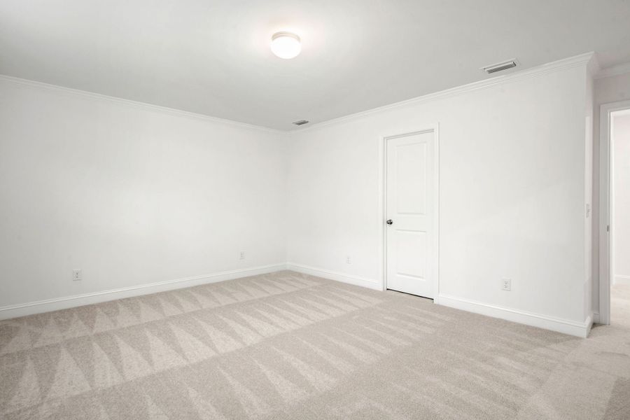 Spacious, unfurnished interior of a new home in Salem Bay, Beaufort (Image 39).
