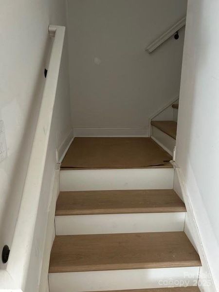 Image 13 of a home in The Courtyards at Lake Davidson.