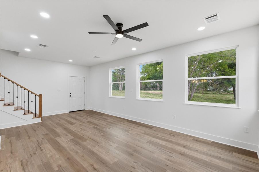 Spacious, unfurnished interior of a new home in , Prairie View (Image 19).