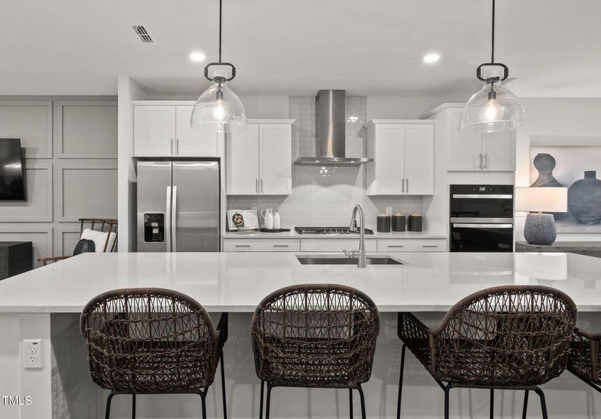 11-web-or-mls-DX3A64112