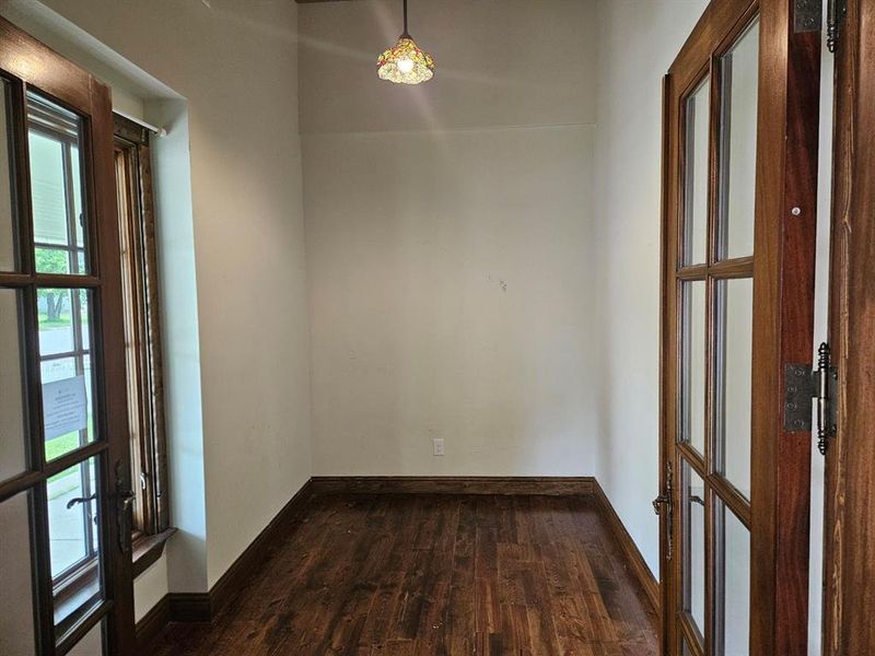 Spacious, unfurnished interior of a new home in , Weatherford (Image 24). Spacious, unfurnished interior of a new home in , Weatherford (Image 24).