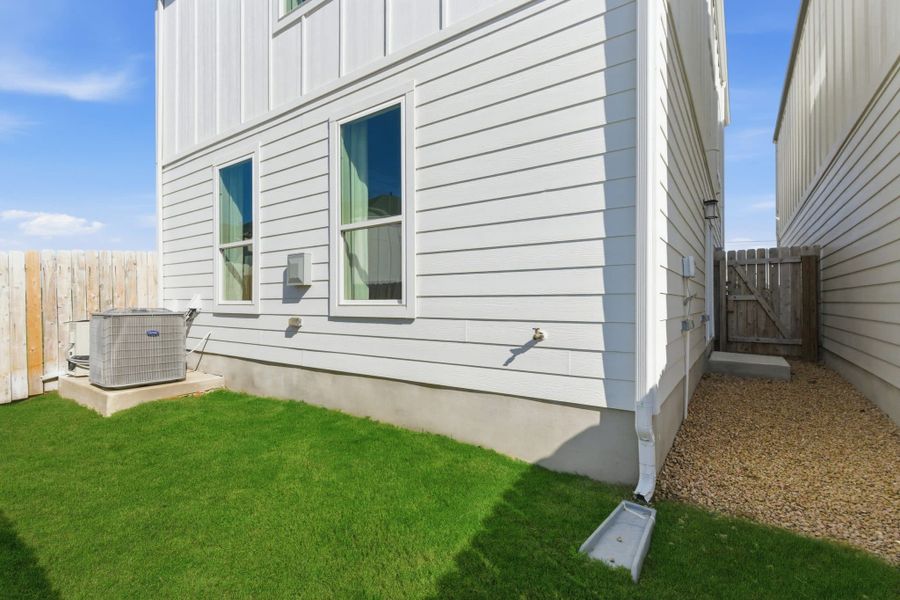 Exterior details and patio area of a home in Rose Hill, San Antonio (Image 22). Exterior details and patio area of a home in Rose Hill, San Antonio (Image 22).