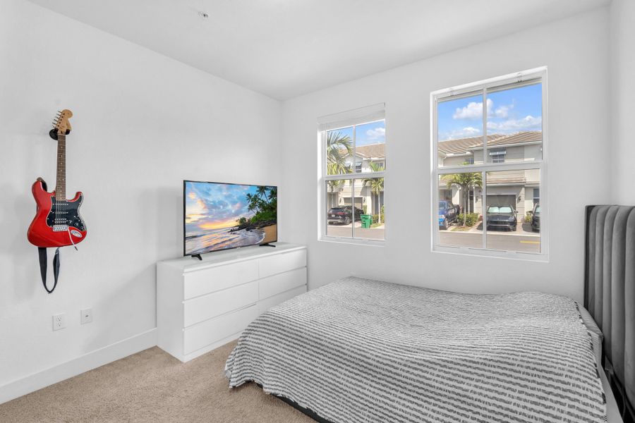 2nd Bedroom 2nd Bedroom