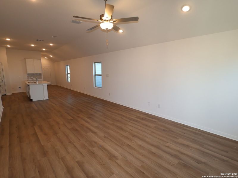 Spacious, unfurnished interior of a new home in Paloma Park, Converse (Image 15).