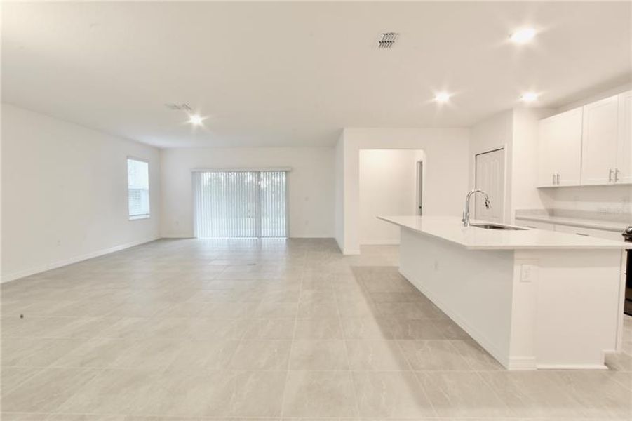 Image 6 of a home in . Image 6 of a home in .