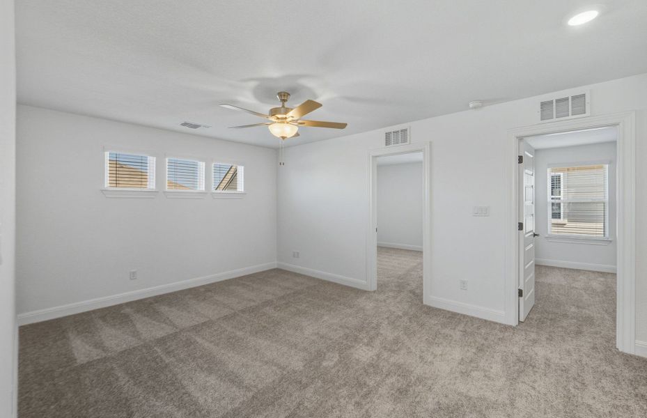 Spacious, unfurnished interior of a new home in Lagos, Manor (Image 43).