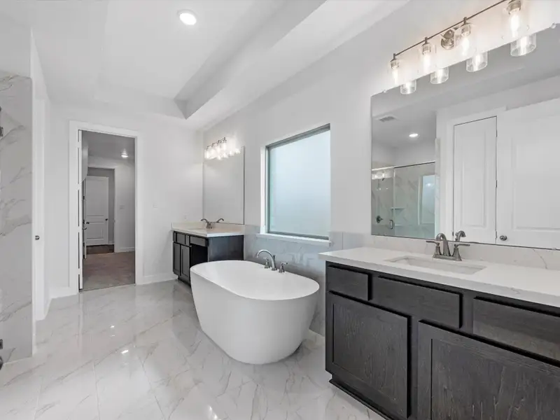 Representative image. Features, specifications, selections and colors may vary.