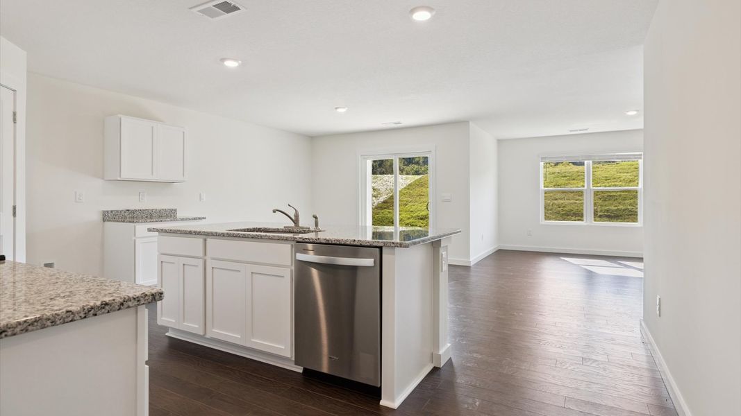 Furnished interior view inside a new home in Emory Creek, Harriman (Image 5).