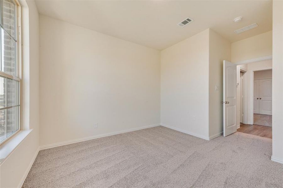 Spacious, unfurnished interior of a new home in Liberty Pointe, Gainesville (Image 14). Spacious, unfurnished interior of a new home in Liberty Pointe, Gainesville (Image 14).
